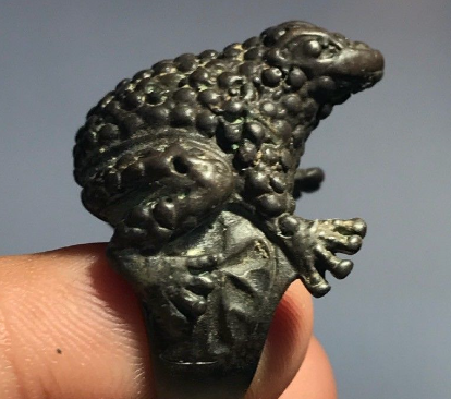 Кольцо античное жаба